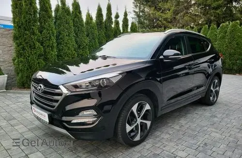 HYUNDAI Tucson 