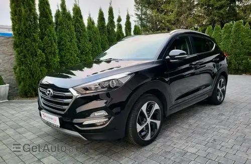 HYUNDAI Tucson 