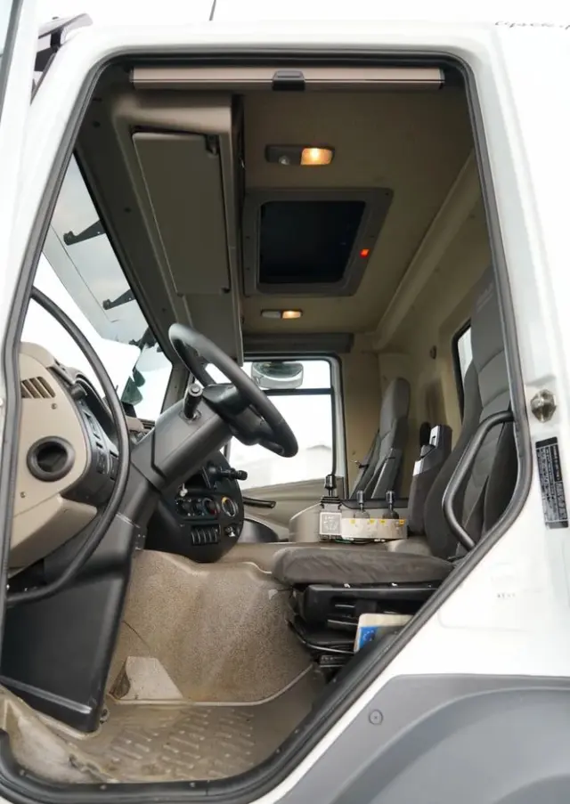 DAF CF 85.410 / 8X4 / WYWROTKA 2 STR / BORDMATIC / HYDROBURTA / SPROWADZONY 