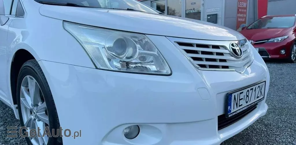 TOYOTA Avensis 
