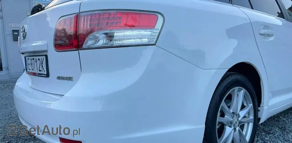 TOYOTA Avensis 