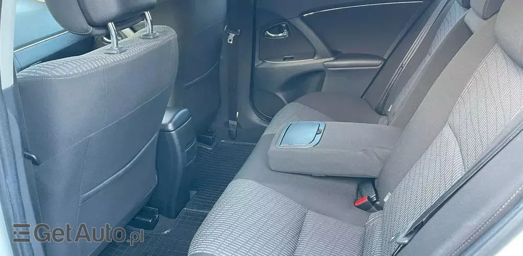 TOYOTA Avensis 