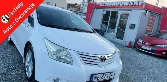TOYOTA Avensis 