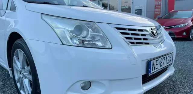 TOYOTA Avensis 
