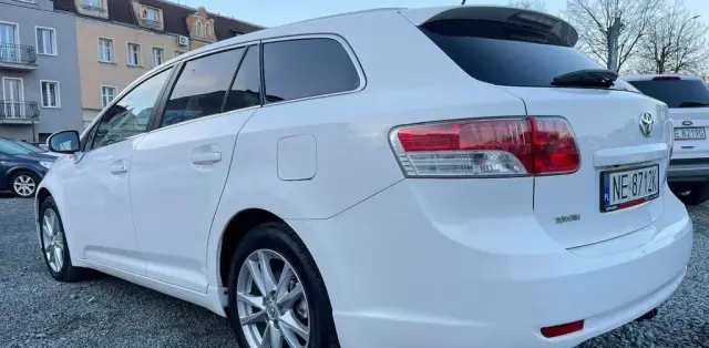 TOYOTA Avensis 