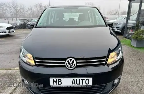 VOLKSWAGEN Touran 
