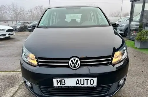 VOLKSWAGEN Touran 