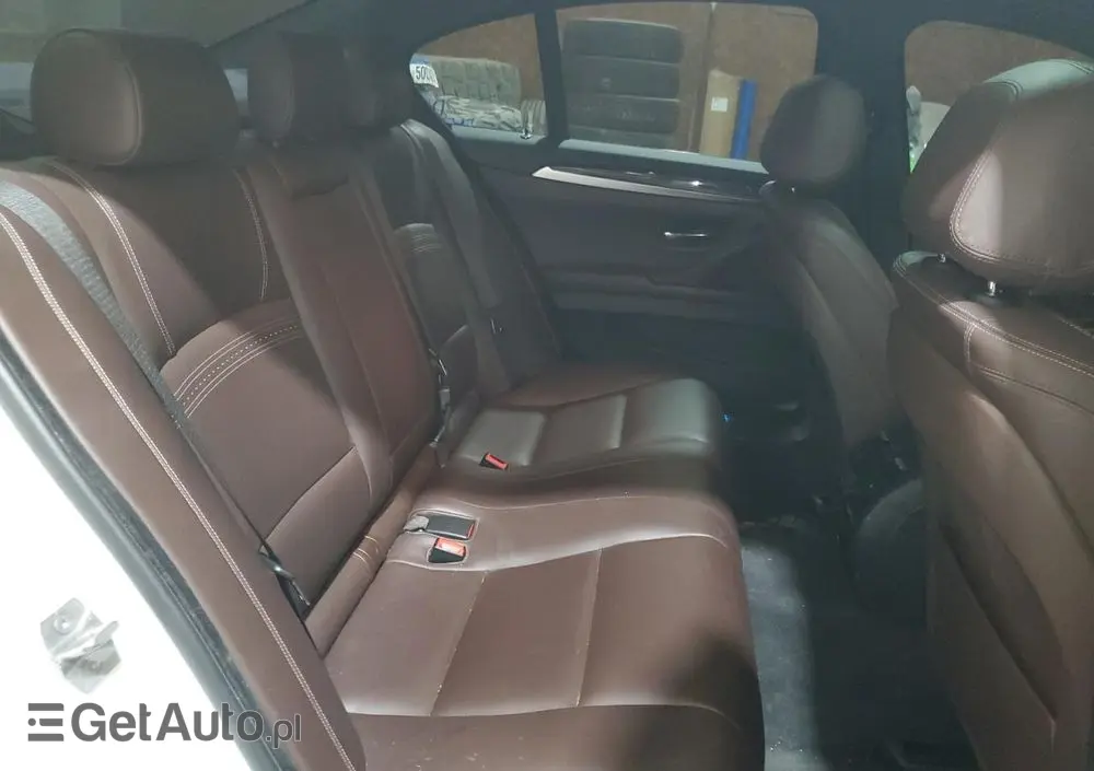 BMW Seria 5 528i