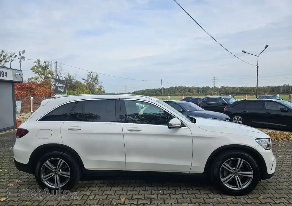 MERCEDES-BENZ GLC 220 d 4Matic 9G-TRONIC