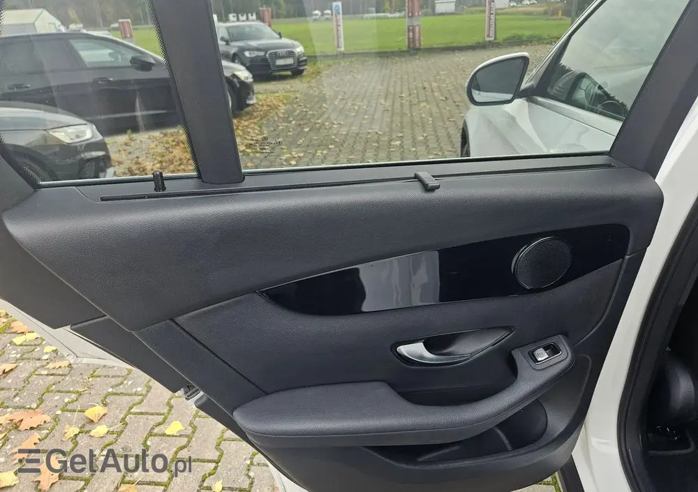 MERCEDES-BENZ GLC 220 d 4Matic 9G-TRONIC