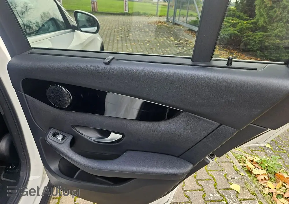 MERCEDES-BENZ GLC 220 d 4Matic 9G-TRONIC