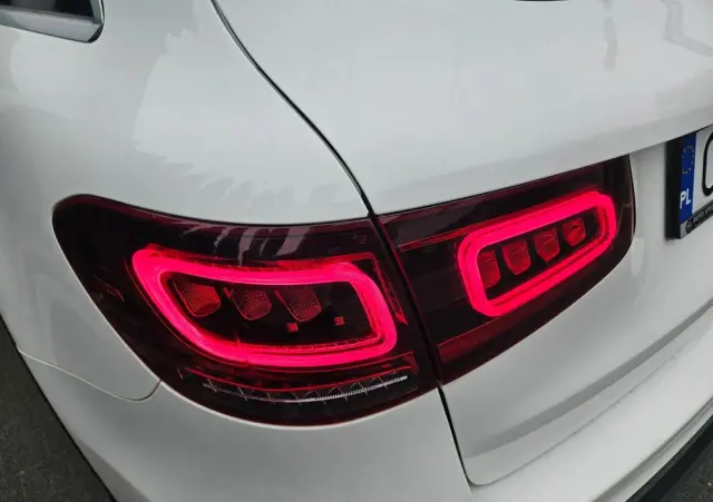 MERCEDES-BENZ GLC 220 d 4Matic 9G-TRONIC