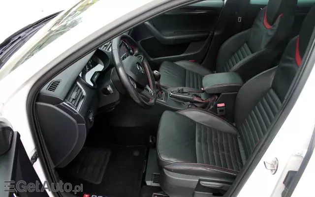 SKODA Octavia 2.0 TSI RS