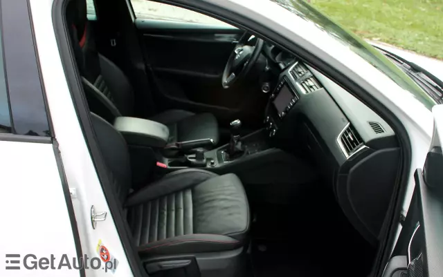 SKODA Octavia 2.0 TSI RS