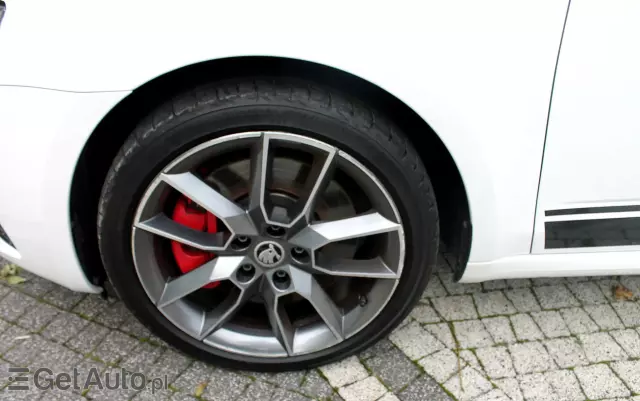 SKODA Octavia 2.0 TSI RS