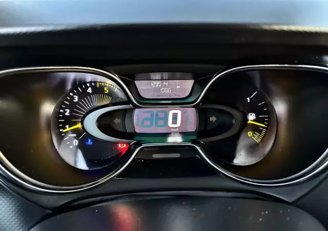 RENAULT Captur 1.5 dCi Energy Intens