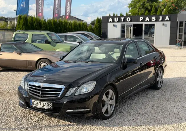 MERCEDES-BENZ Klasa E 220 BlueTEC 7G-TRONIC Avantgarde