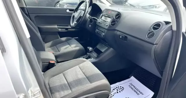 VOLKSWAGEN Golf Plus 