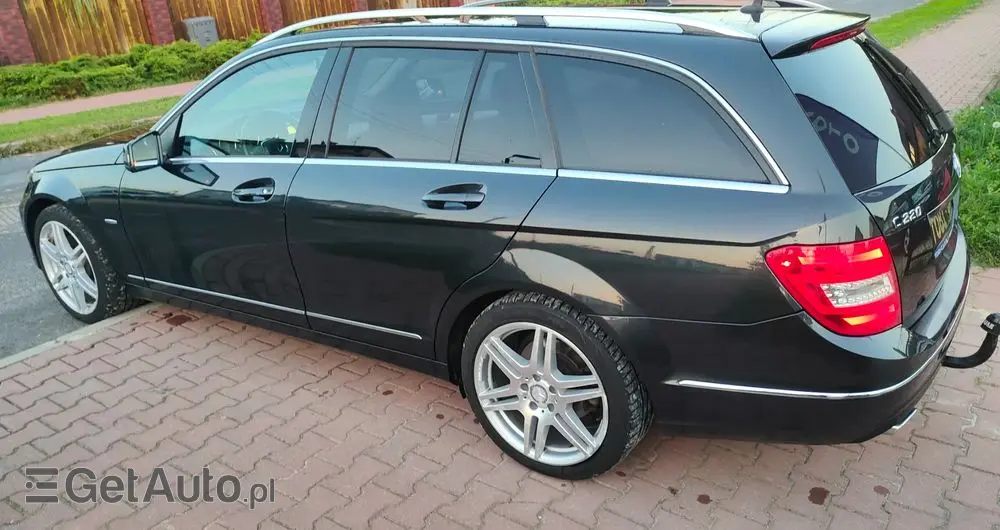 MERCEDES-BENZ Klasa C 220 T CDI DPF (BlueEFFICIENCY) Avantgarde
