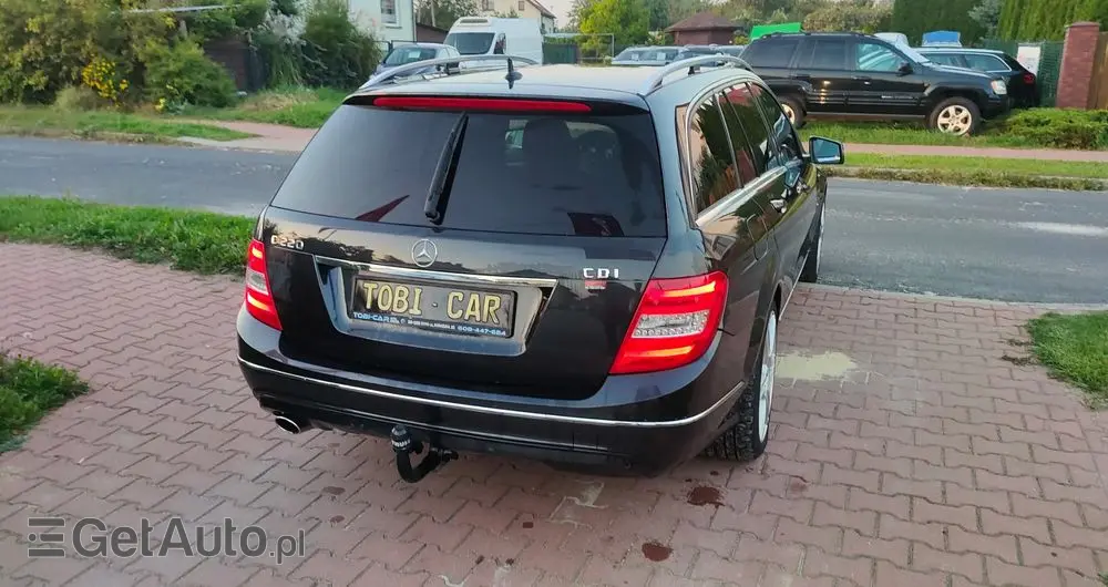 MERCEDES-BENZ Klasa C 220 T CDI DPF (BlueEFFICIENCY) Avantgarde
