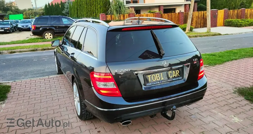 MERCEDES-BENZ Klasa C 220 T CDI DPF (BlueEFFICIENCY) Avantgarde
