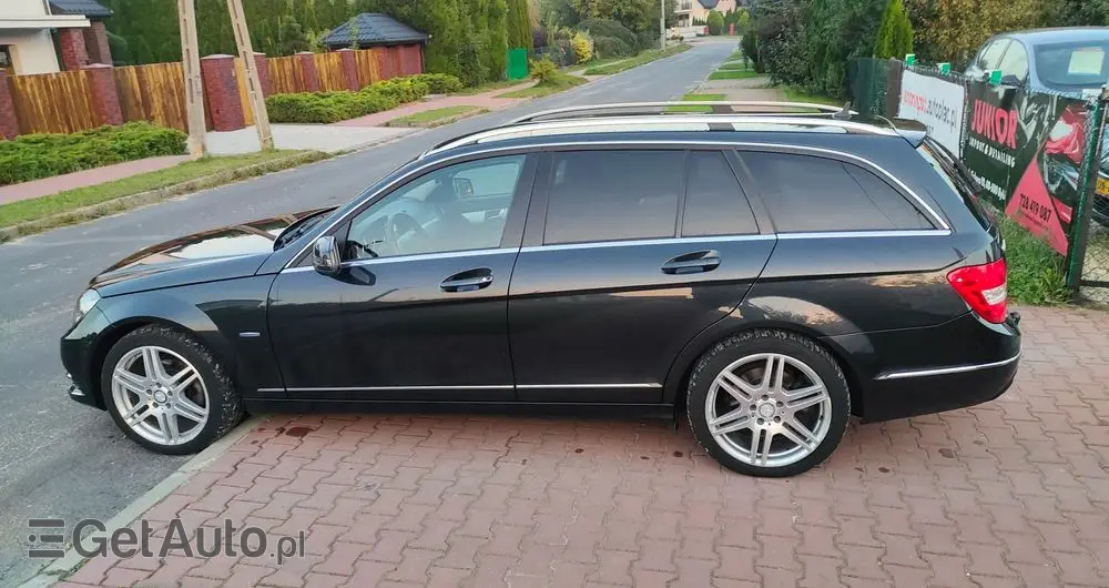 MERCEDES-BENZ Klasa C 220 T CDI DPF (BlueEFFICIENCY) Avantgarde