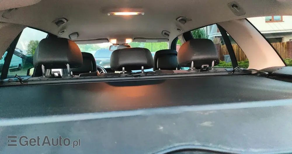 MERCEDES-BENZ Klasa C 220 T CDI DPF (BlueEFFICIENCY) Avantgarde