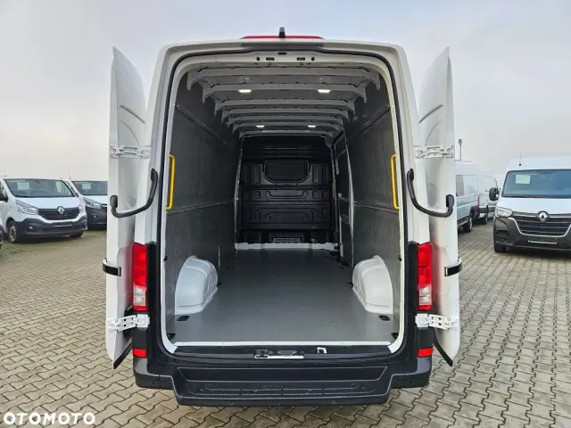 VOLKSWAGEN Crafter L