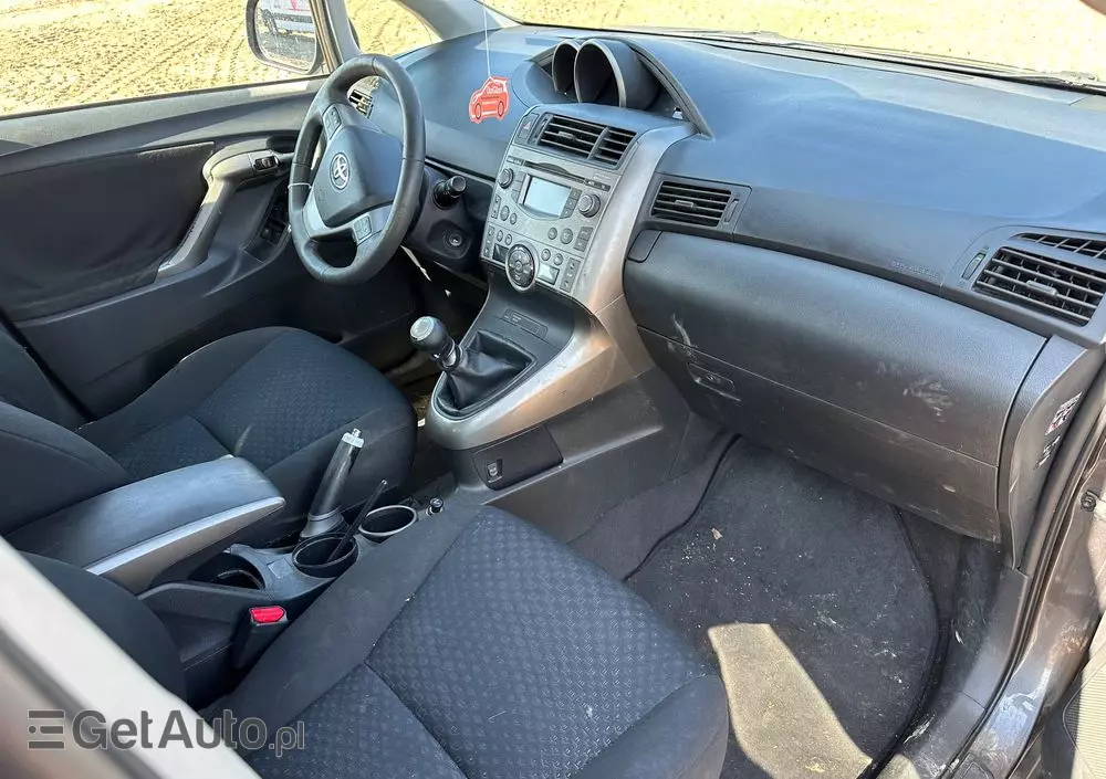 TOYOTA Verso 2.0 D-4D Luna