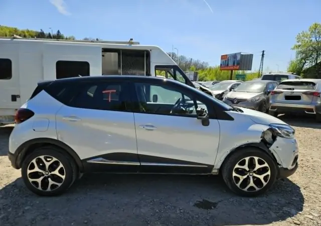 RENAULT Captur TCe 120 EDC Dynamique