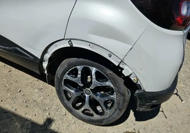 RENAULT Captur TCe 120 EDC Dynamique