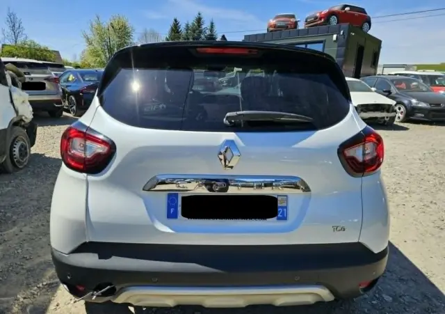RENAULT Captur TCe 120 EDC Dynamique