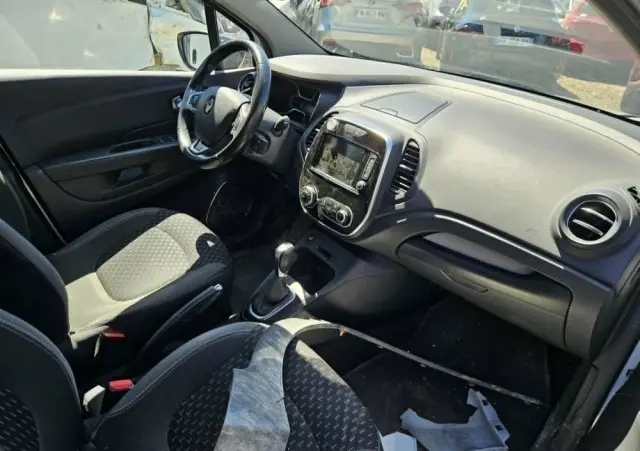 RENAULT Captur TCe 120 EDC Dynamique