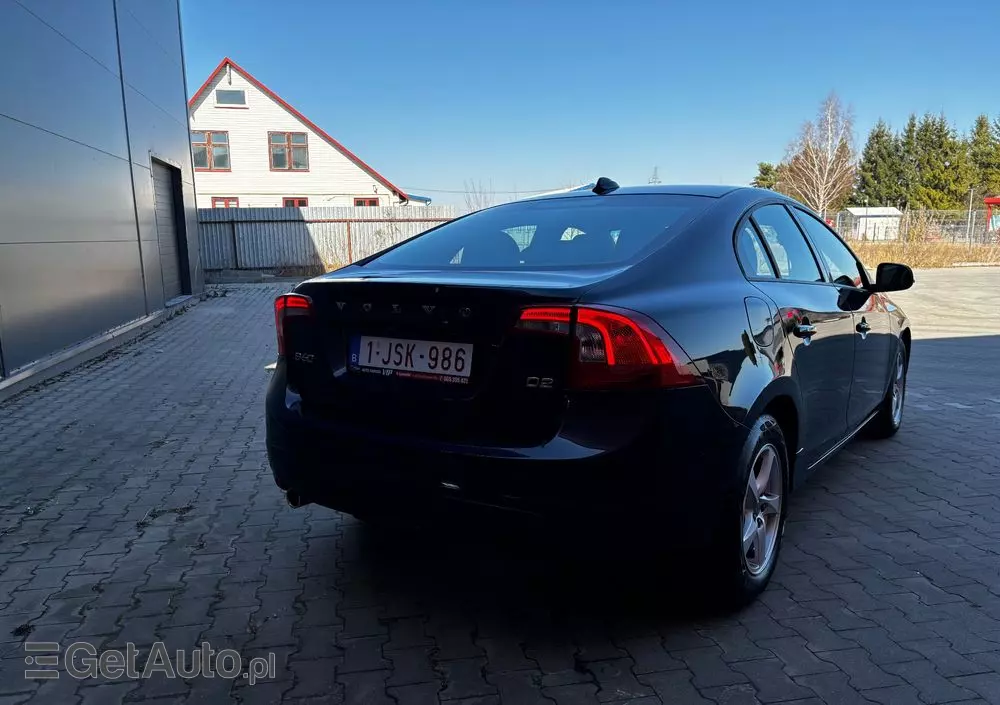 VOLVO S60 D2 Momentum