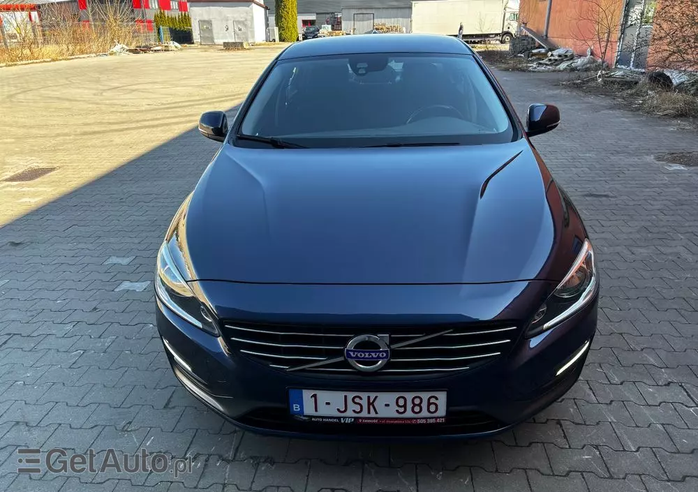 VOLVO S60 D2 Momentum