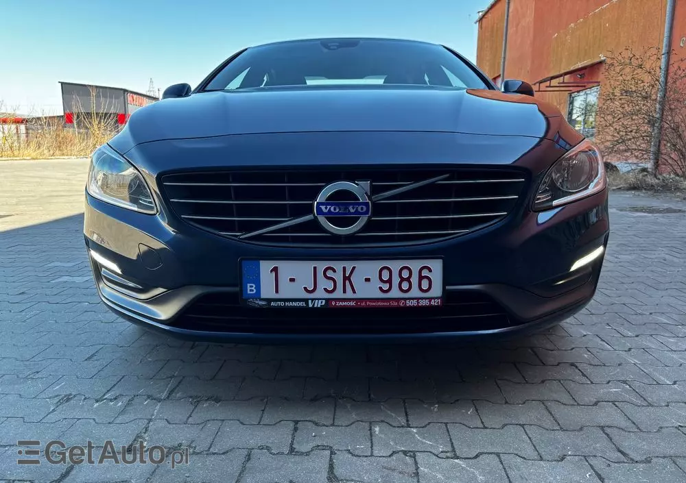 VOLVO S60 D2 Momentum