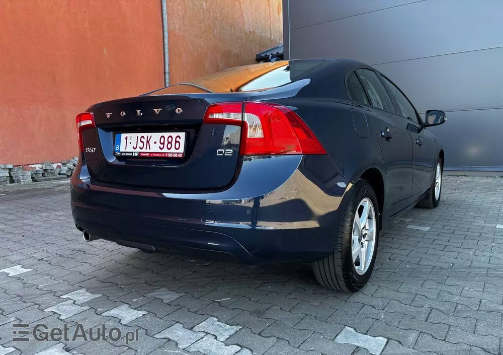 VOLVO S60 D2 Momentum