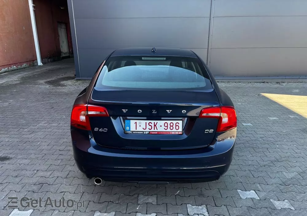 VOLVO S60 D2 Momentum