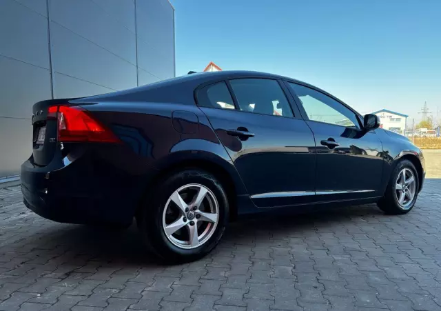 VOLVO S60 D2 Momentum