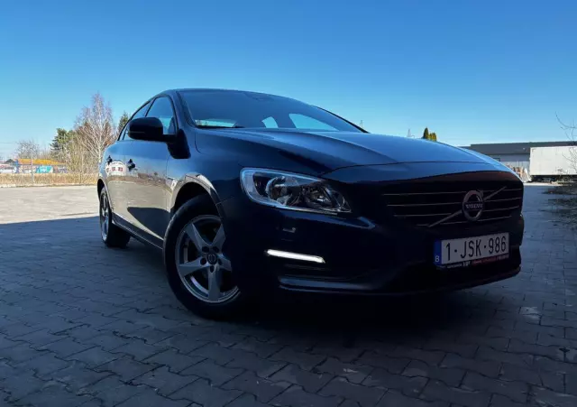 VOLVO S60 D2 Momentum