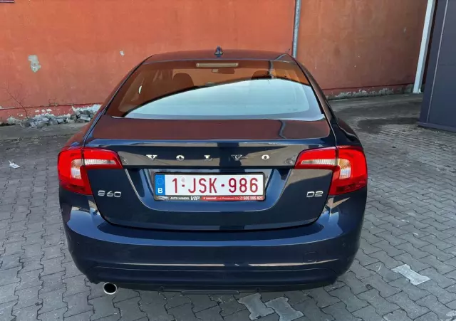 VOLVO S60 D2 Momentum