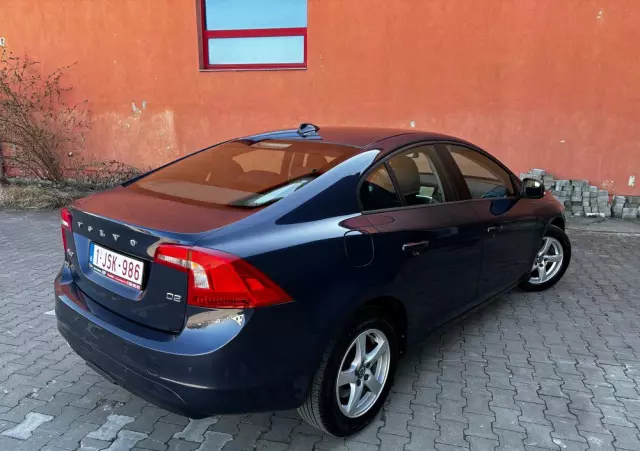 VOLVO S60 D2 Momentum