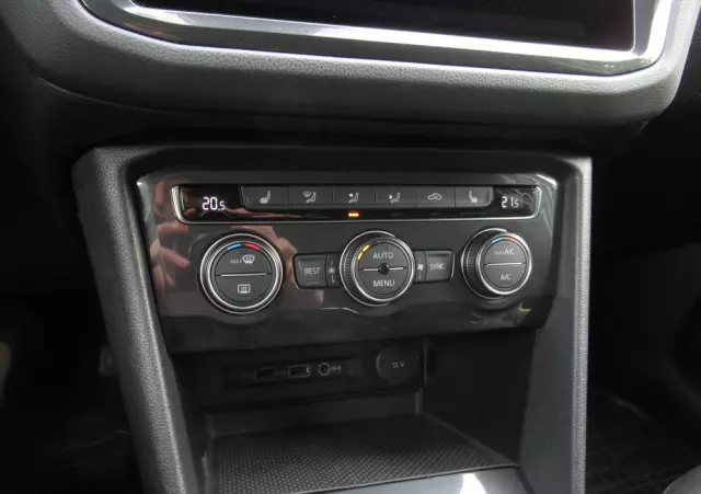 VOLKSWAGEN Tiguan 2.0 TDI BMT SCR Highline DSG