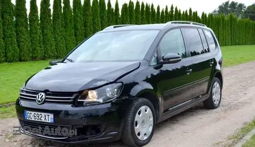 VOLKSWAGEN Touran 