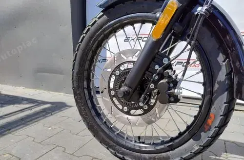 JUNAK M12-125 Cafe 