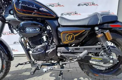 JUNAK M12-125 Cafe 