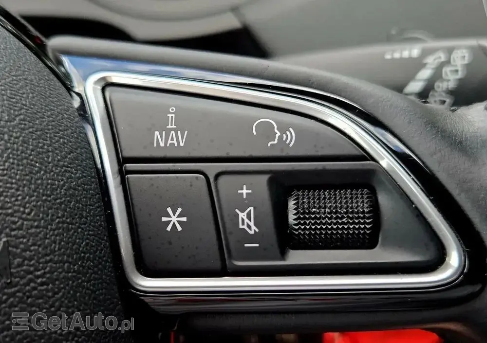 AUDI Q3 1.4 TFSI S tronic