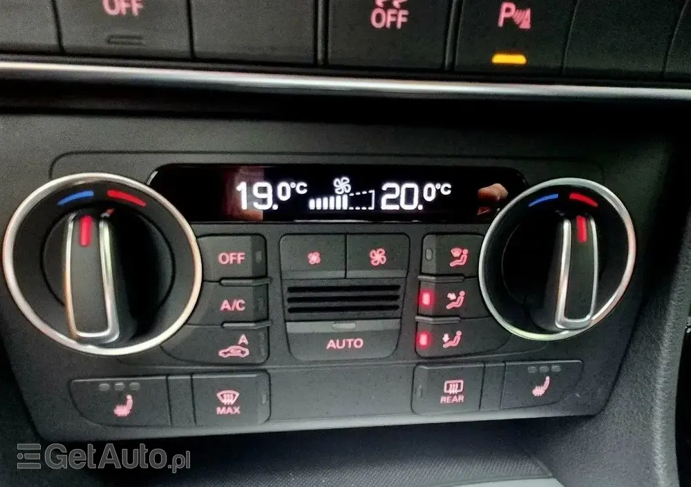 AUDI Q3 1.4 TFSI S tronic