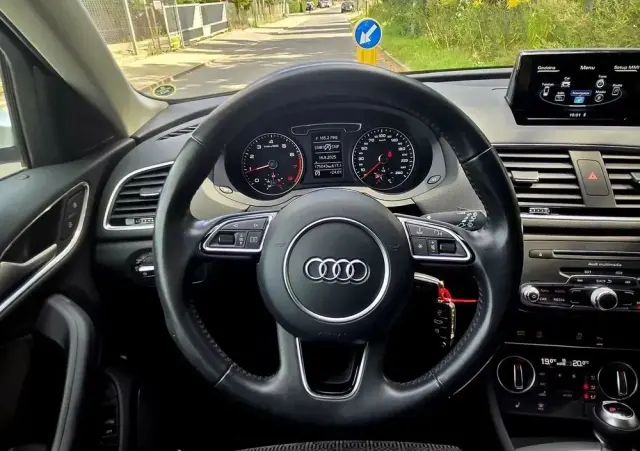 AUDI Q3 1.4 TFSI S tronic