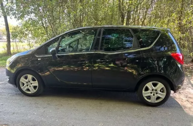 OPEL Meriva 